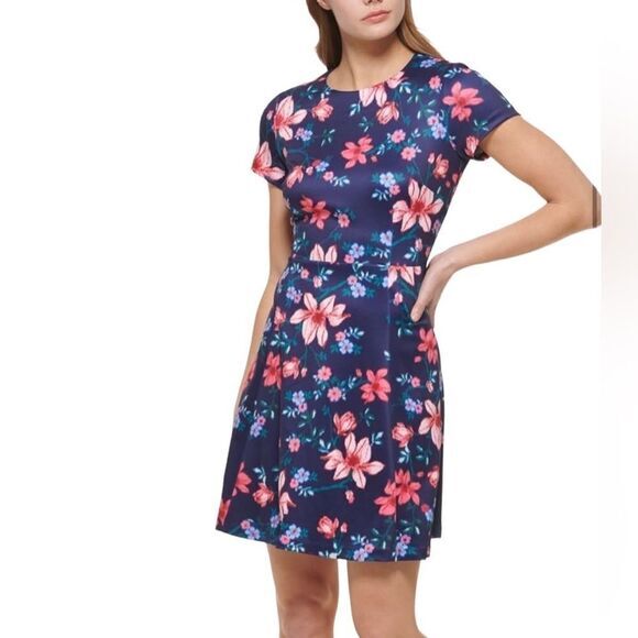 Vince Camuto Womens Dress Size 4 Cocktail‎ Mini Fit Flare Blue Floral Office NWT - Picture 1 of 11